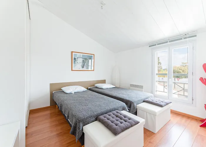 Maison Avec Jardin Proche Des Plages 펜션 누아르무티에 앙 릴